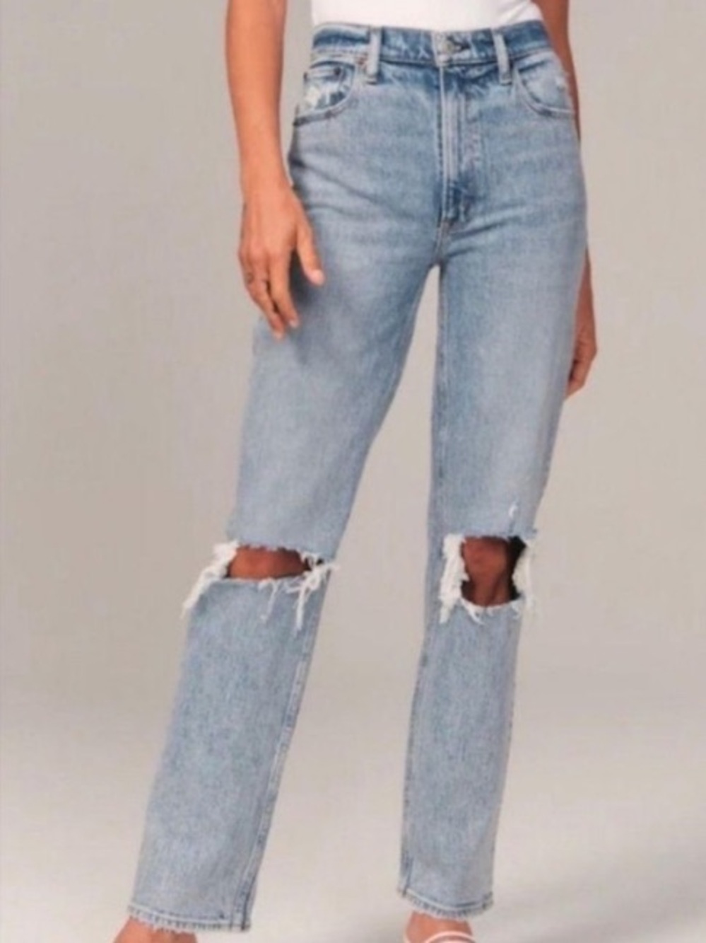 Abercrombie & Fitch ‘90s Straight Ultra High Rise Jeans Size 25 Distressed Light